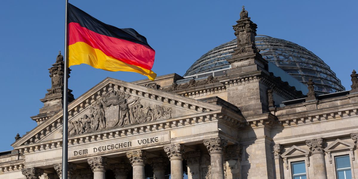 Flagge Bundesrepublik Deutschland auf Bundestag